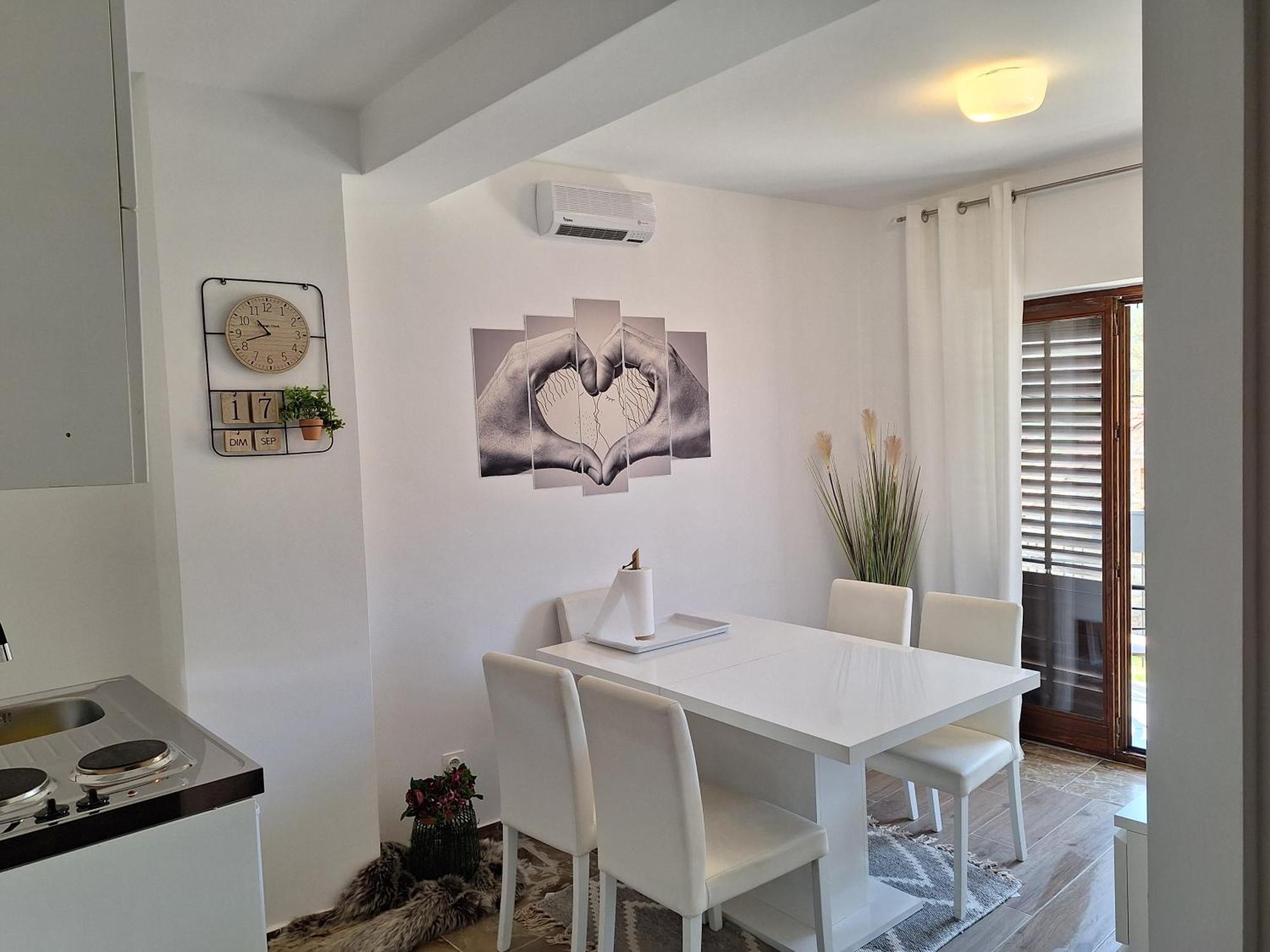 Mare Bed & Breakfast Vrlika Екстериор снимка